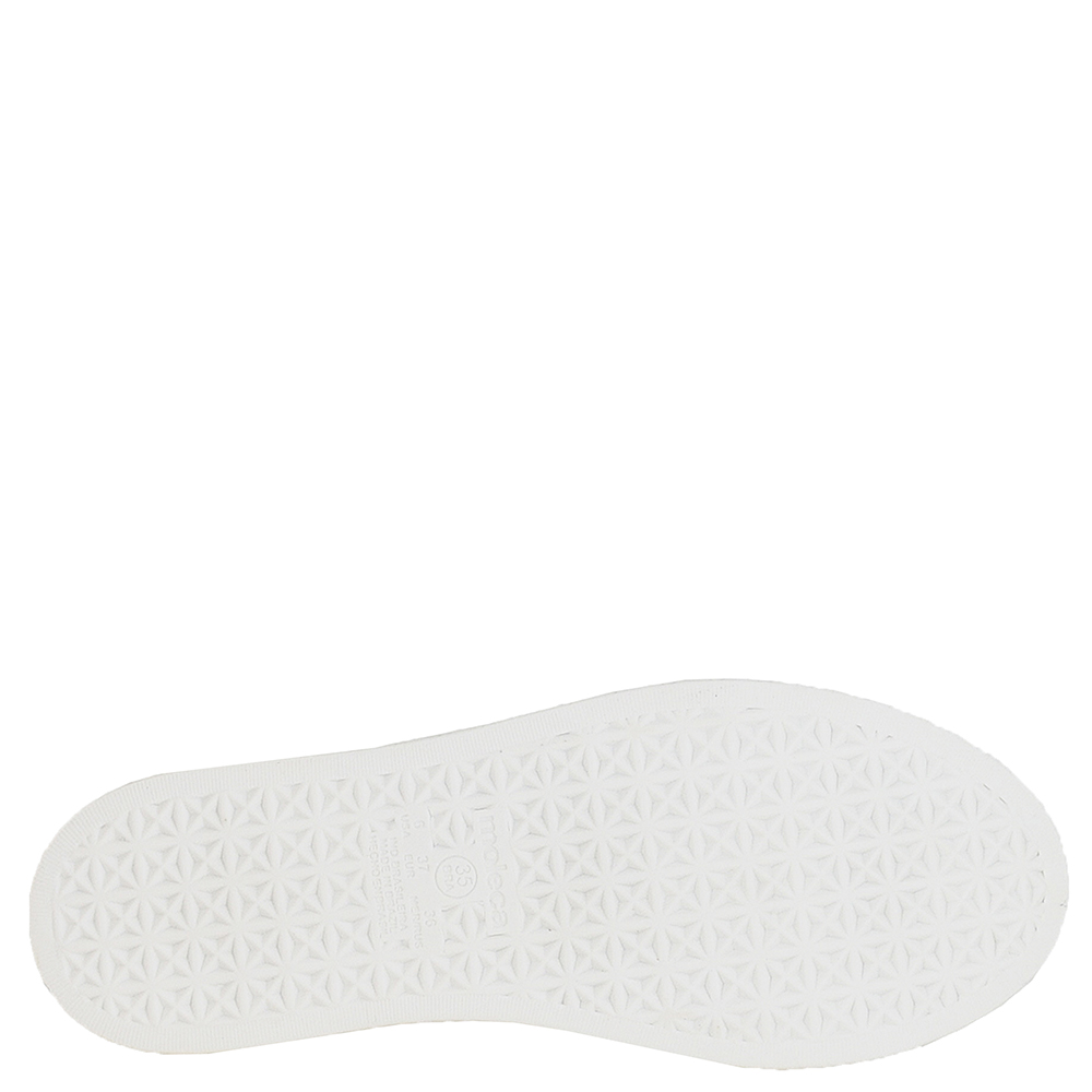 TENIS DETALHE VERNIZ MOLECA image number 4